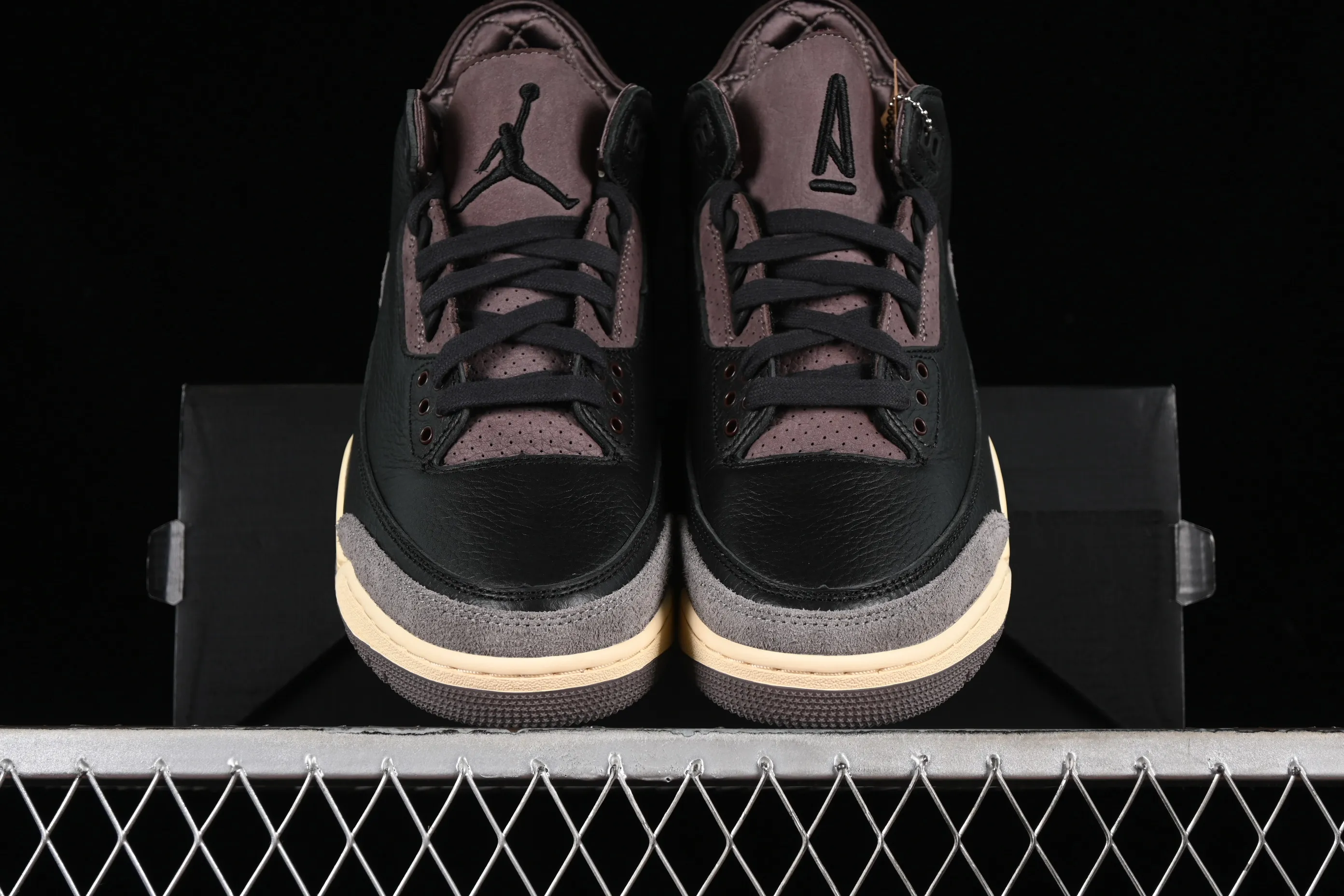 All categories Air Jordan Jordan series basketball shoes Air Jordan 3 foreign trade version A Ma Maniere x Air Jordan 3 Retro "Black" AJ3 Joe 3 joint model FZ4811-001